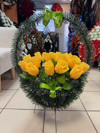 Корзина 67, желтые розы 