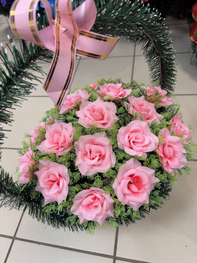 Корзина 53, розовые розы сеточка 