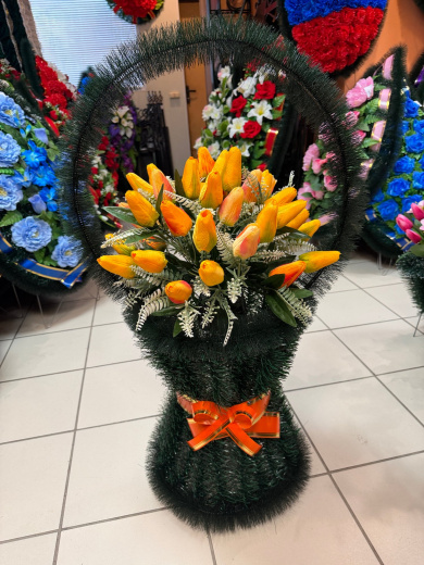 Корзина желтые тюльпаны — купить в Уфе