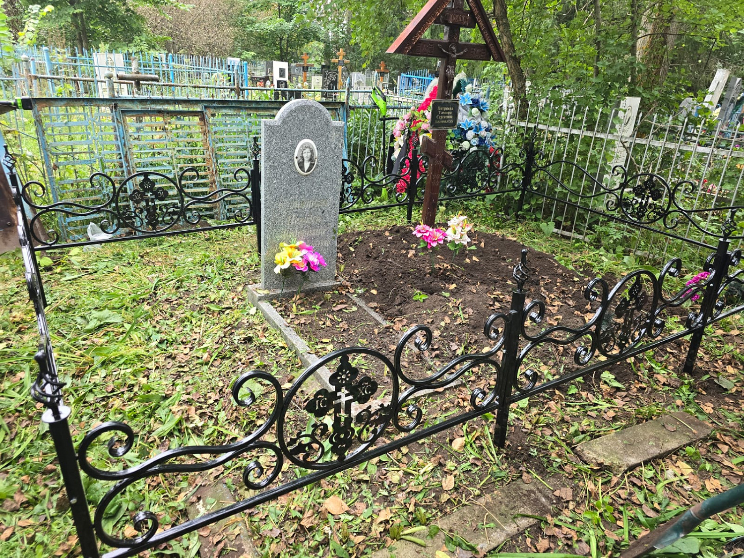 Ограда Крест цвет черный